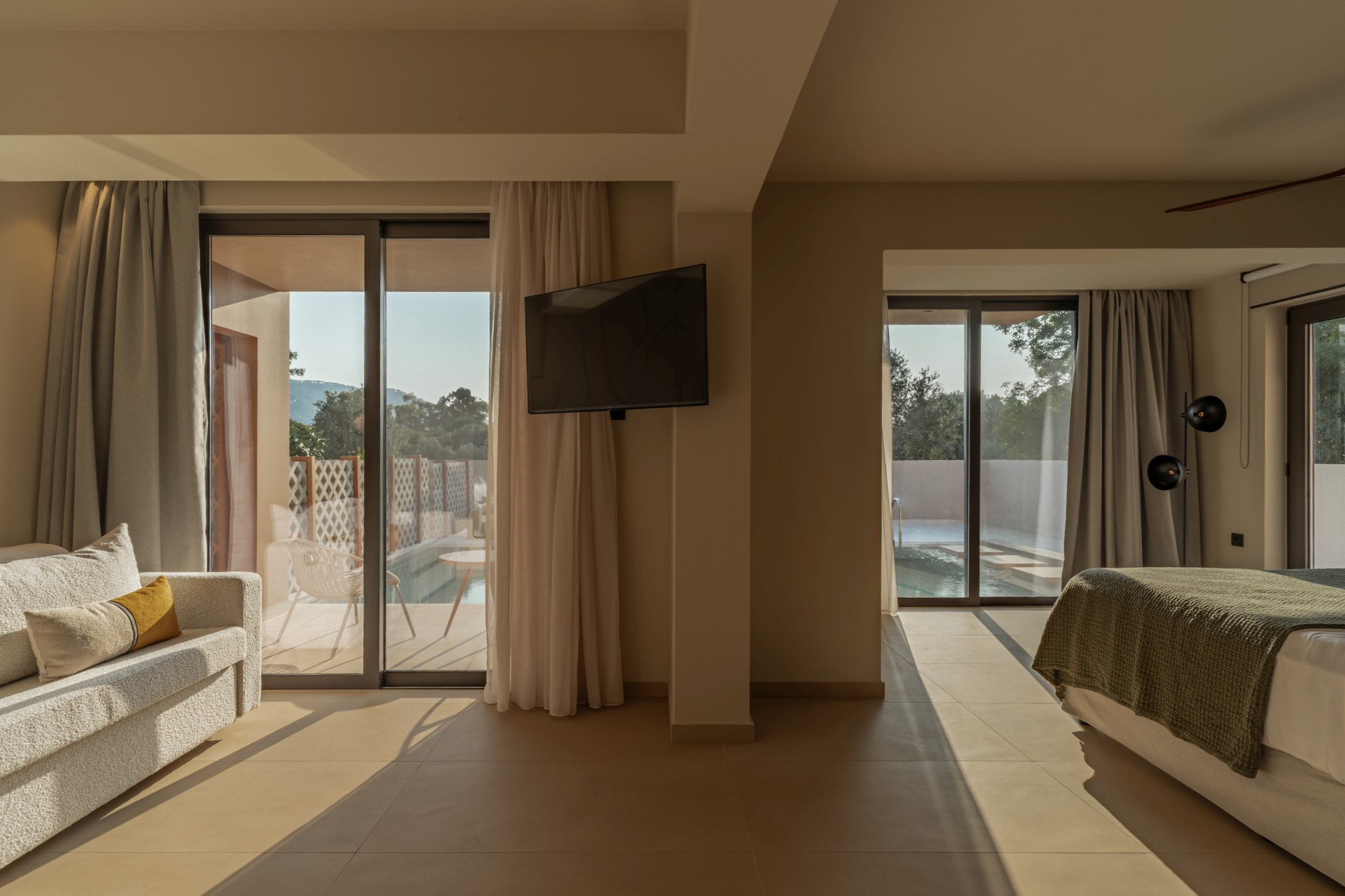 Luxury Suite with heated private pool
