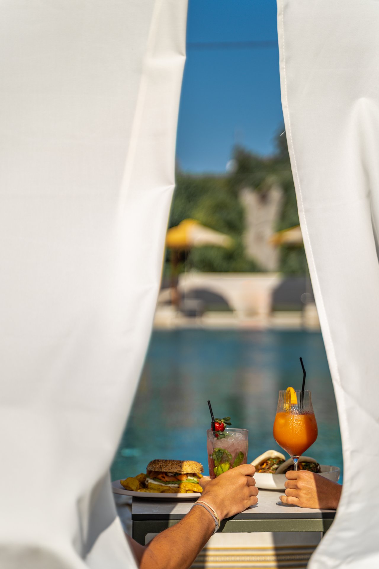 gazebo_main_pool