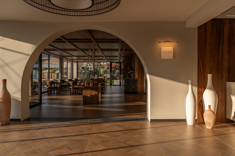 Restaurant Entrance